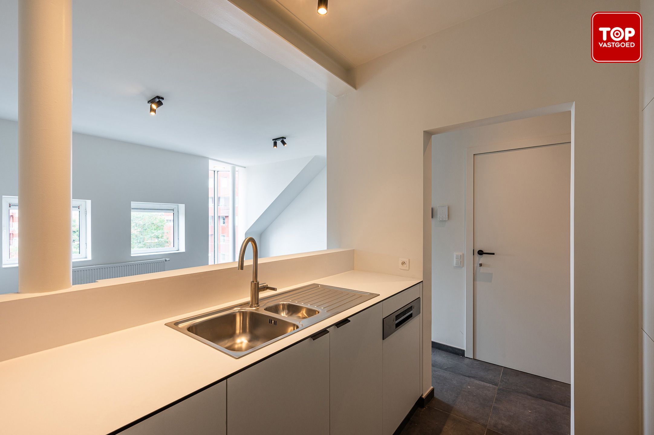 Compleet gerenoveerd appartement dichtbij centrum Gent foto 7