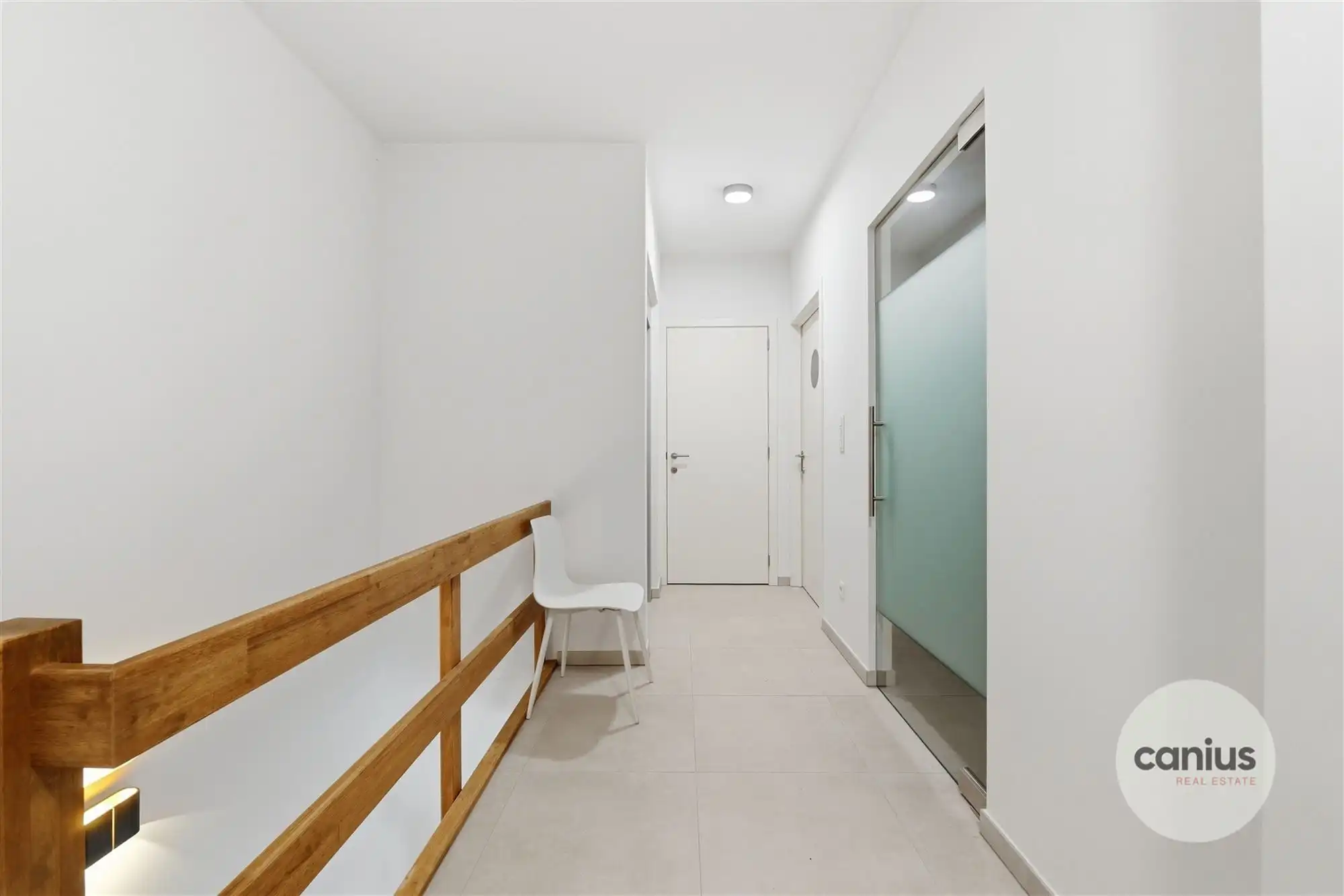 WONING MET LIFT NABIJ HET CENTRUM foto 21