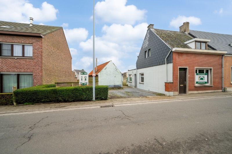 TE RENOVEREN WONING MET TUIN BIJ CENTRUM VAN GAVERE foto 2