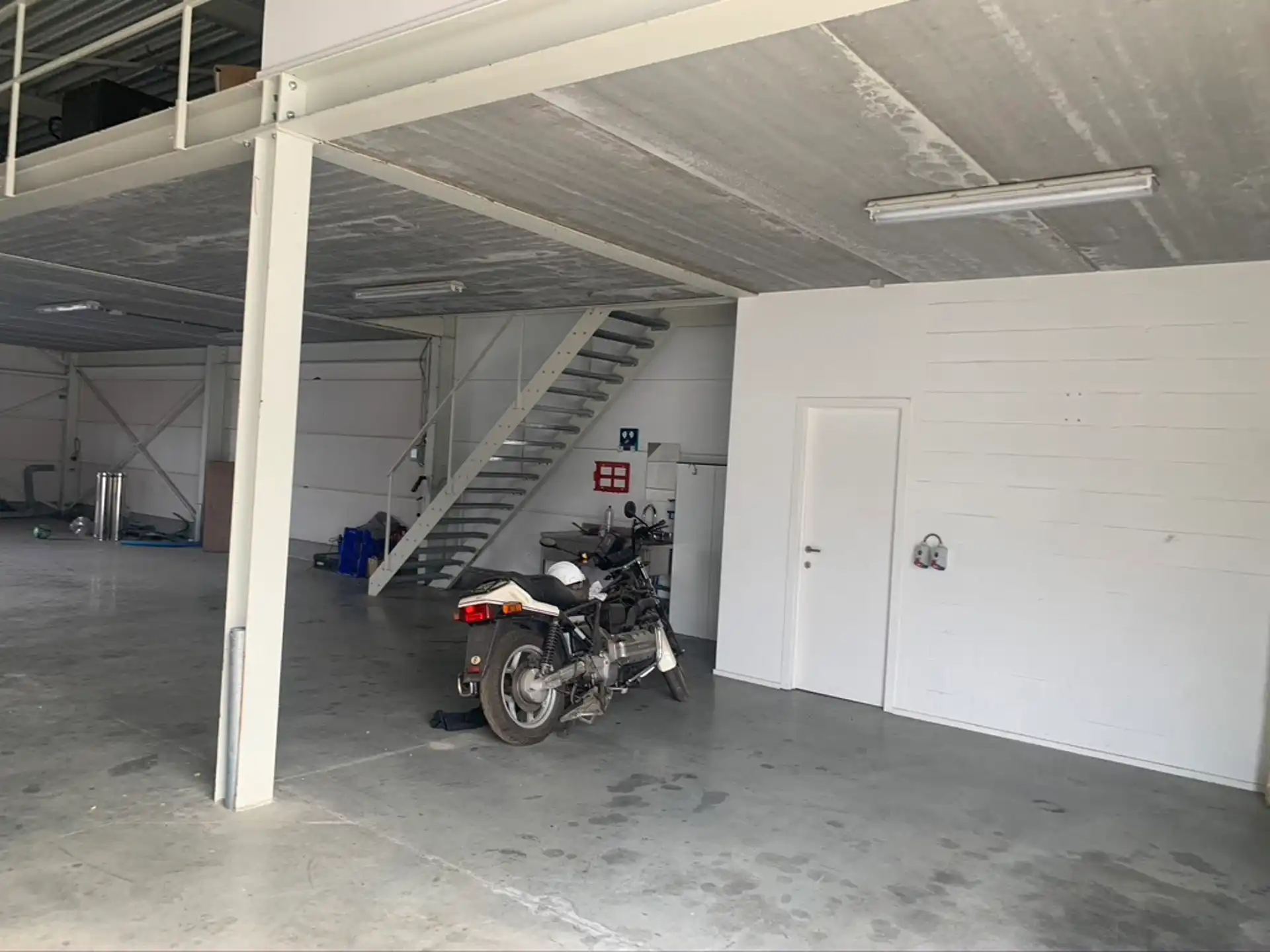 Bedrijfsvastgoed te huur foto 17