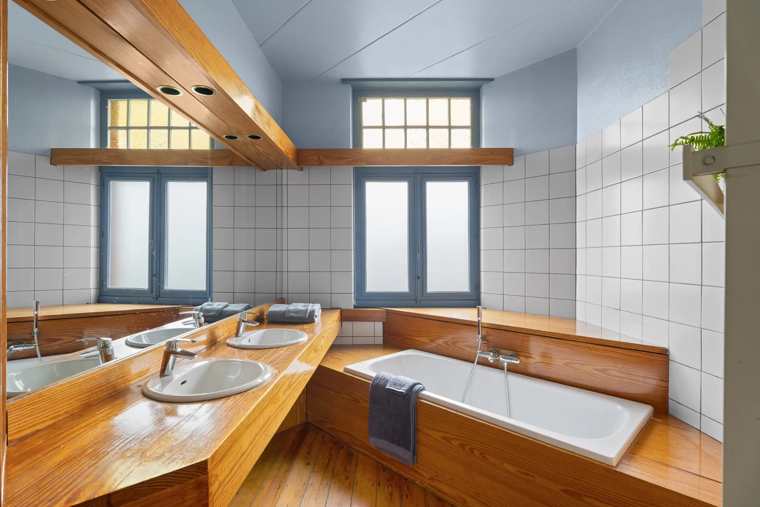 Karaktervol herenhuis (4 slpk) met diepe tuin te Wetteren foto 13