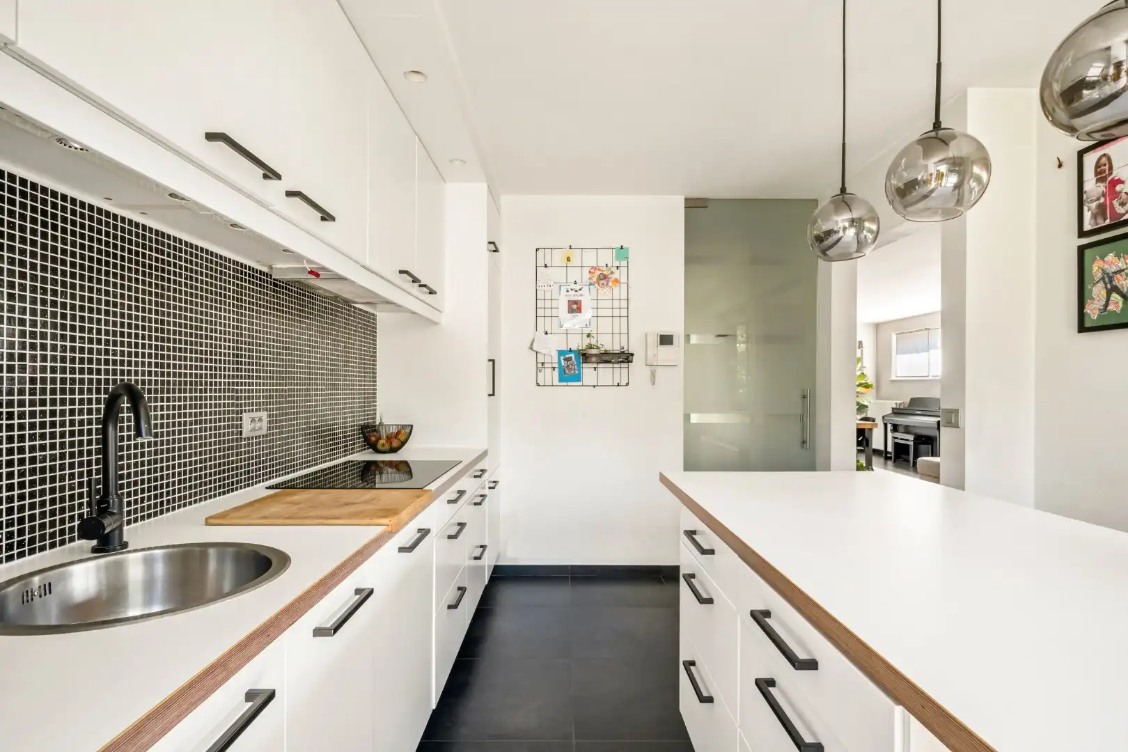Halfopen woning met 3 slaapkamers, garage en tuin in Ardooie foto 10