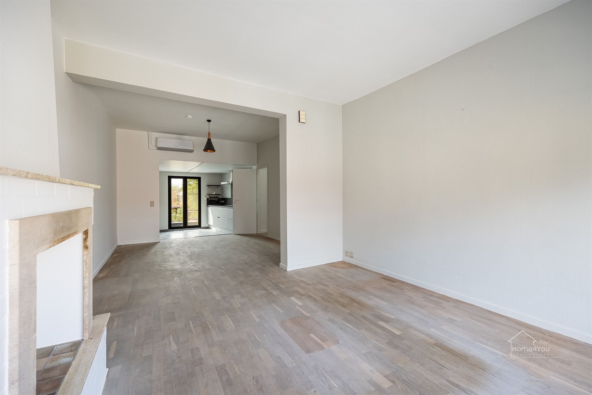 Handelshuis met duplex en 2 aparte tuinen foto 18