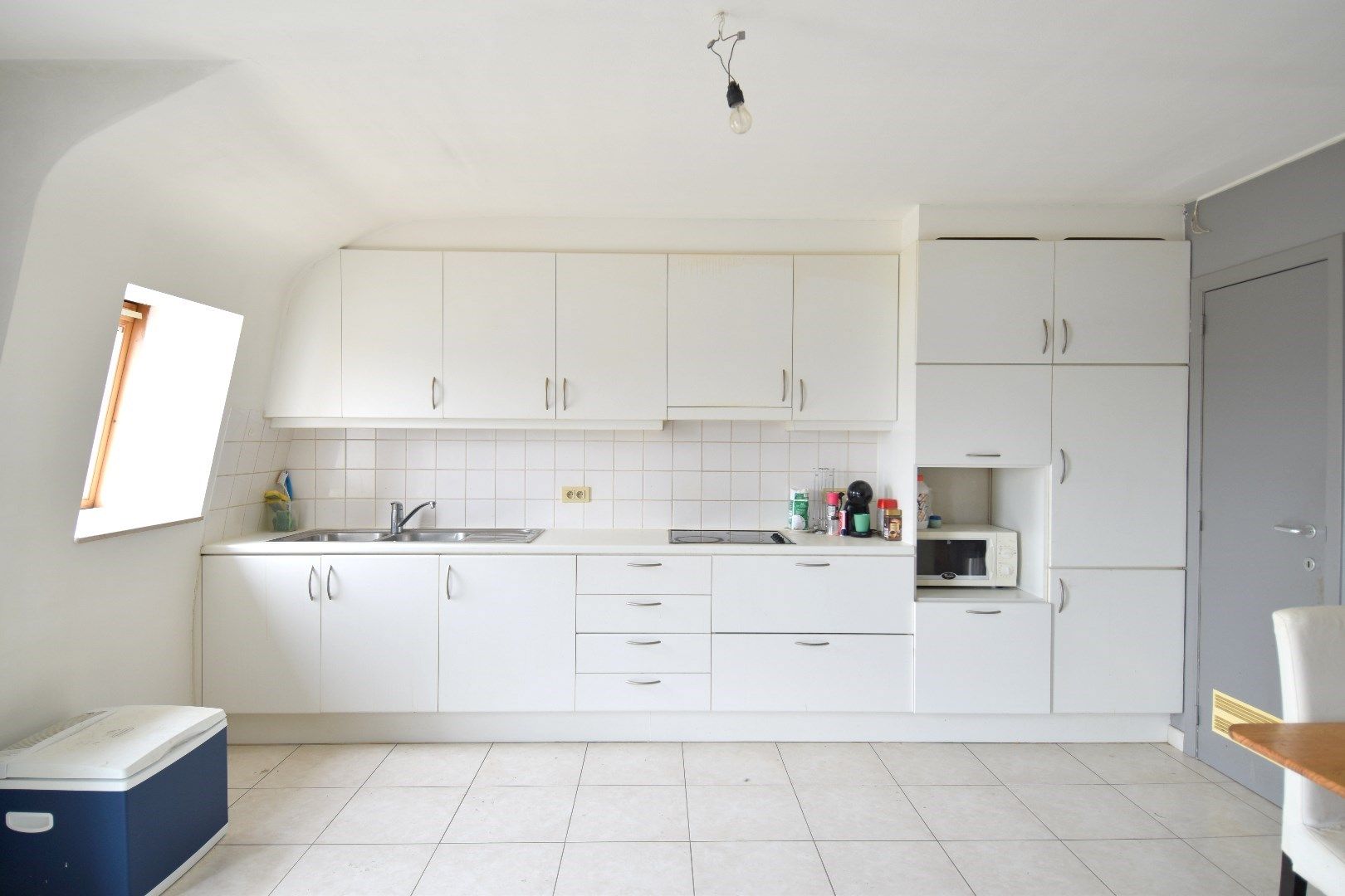 Appartement met 2 slaapkamers op centrale ligging te Bissegem foto 3