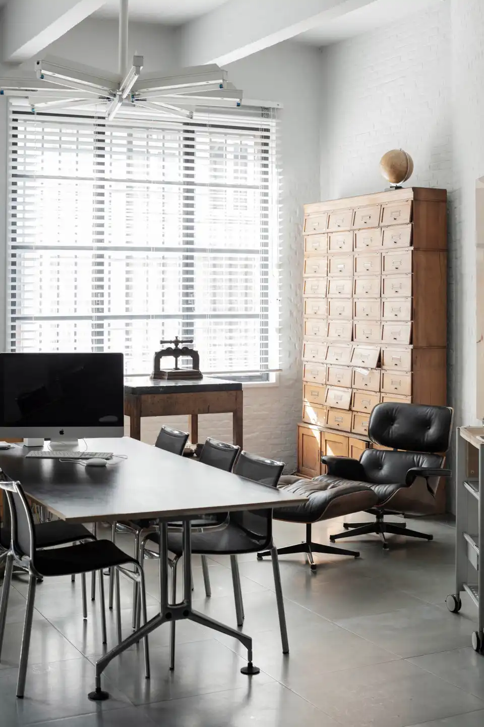 Instapklare duplex loftkantoorruimte te Antwerpen foto 2