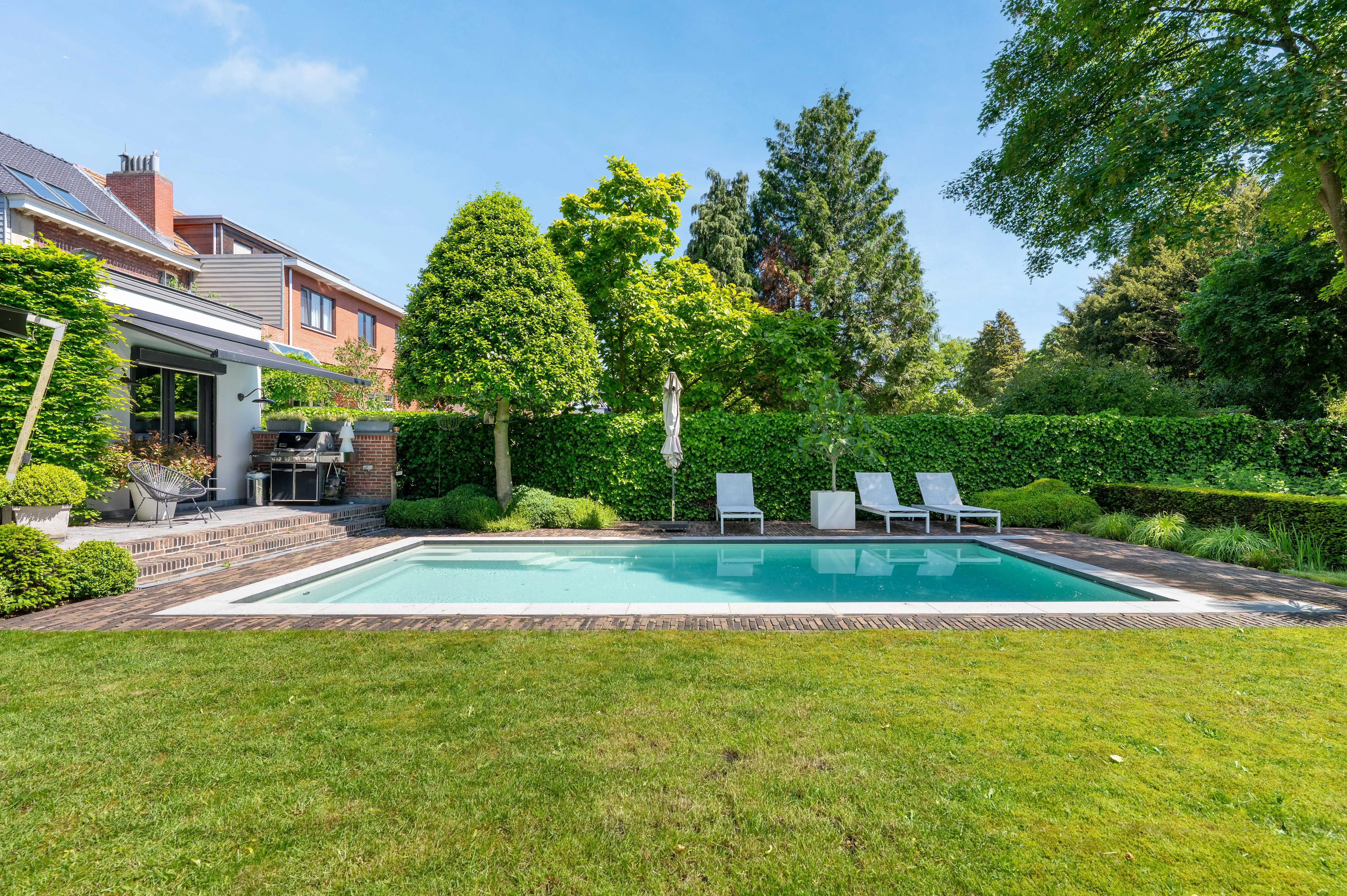 Karaktervolle herenwoning met verwarmd zwembad in hartje Kapellen. foto 26