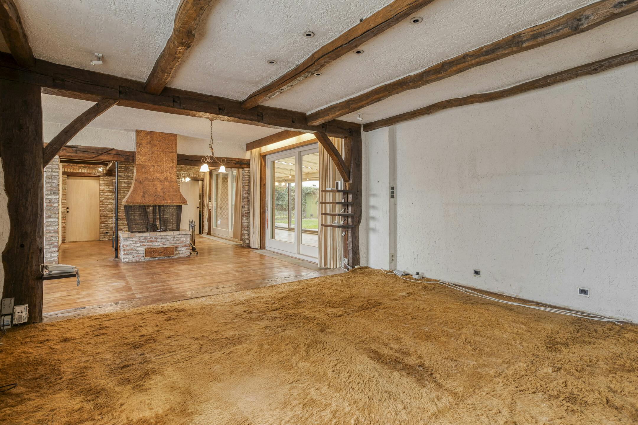 Huis te koop in Ieper met 3 kamers, tuin en garage foto 7