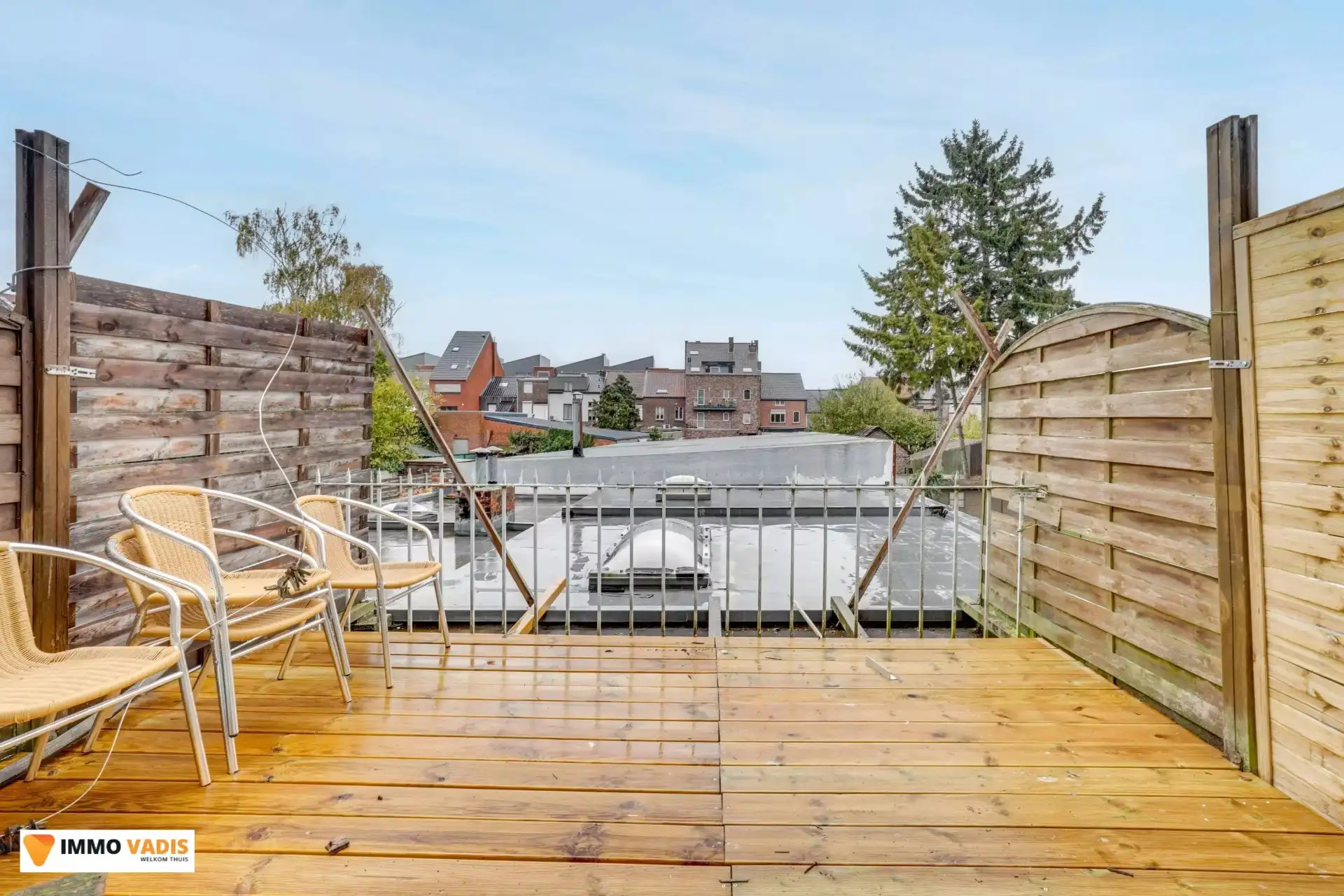 Appartement met loods foto 3