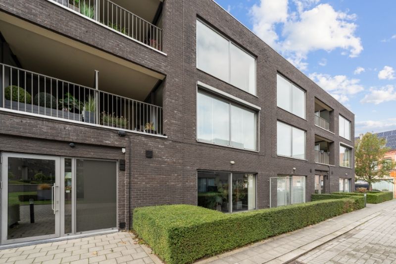 Ruim appartement - ondergrondse staanplaats inclusief!!! foto 15