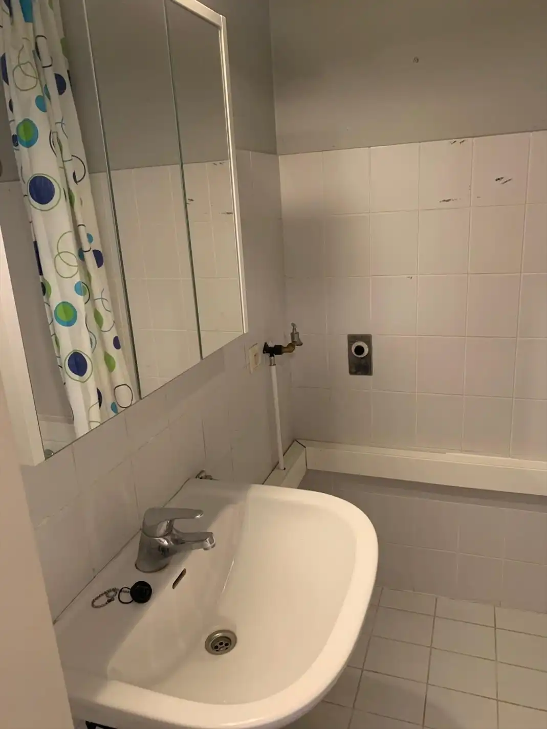 Ongemeubeld appartement met 1 slaapkamer, vlakbij strand foto 9