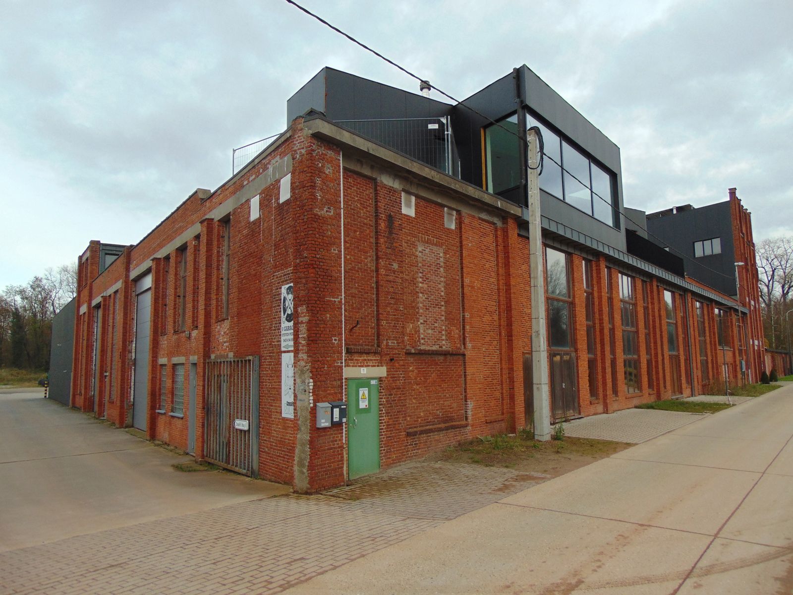 Kantoorruimte met opslag aan kanaal Dessel-Schoten foto 3