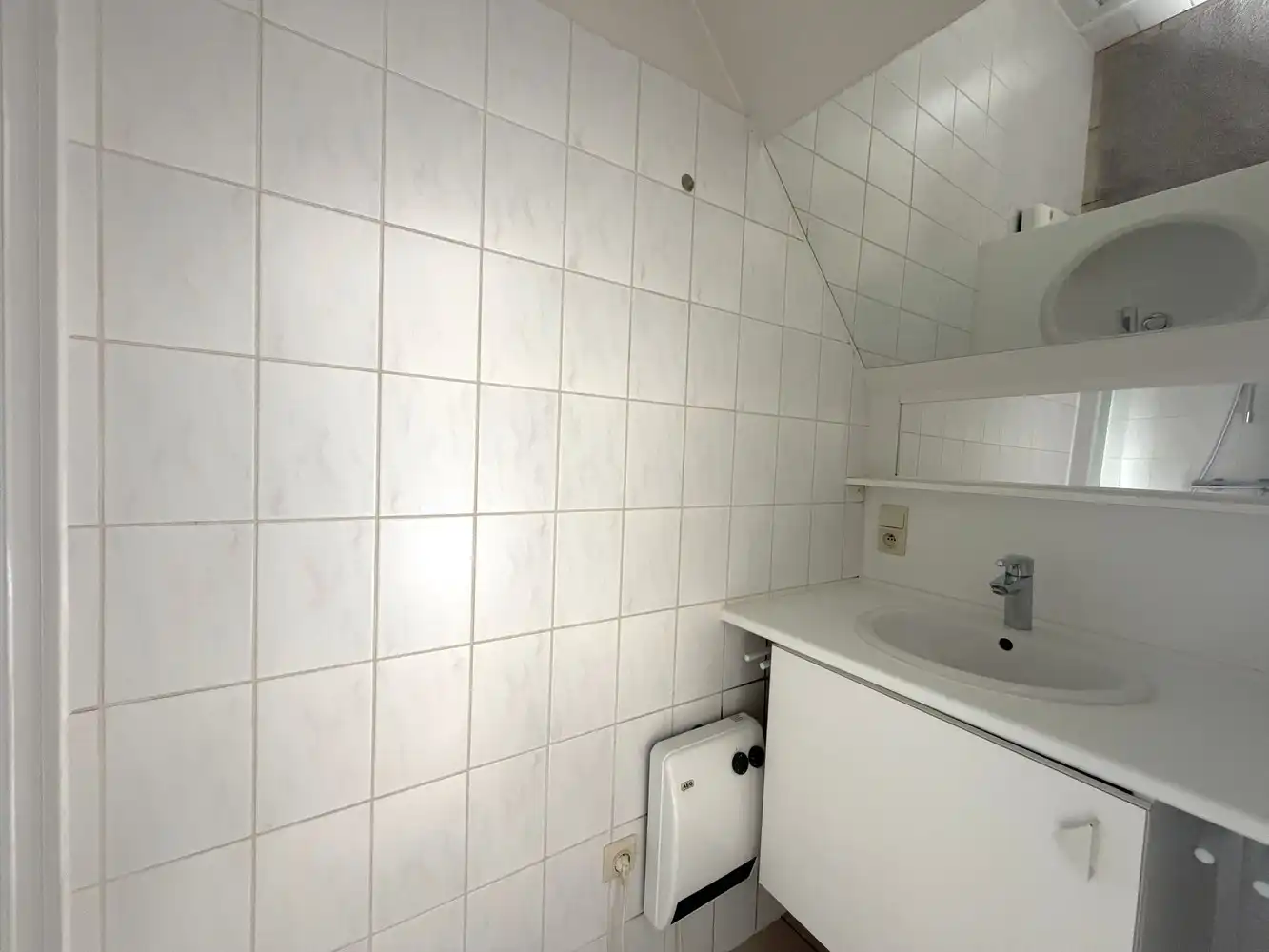 Ruim en lichtrijk 1-slaapkamerappartement met terras + autostaanplaats foto 8