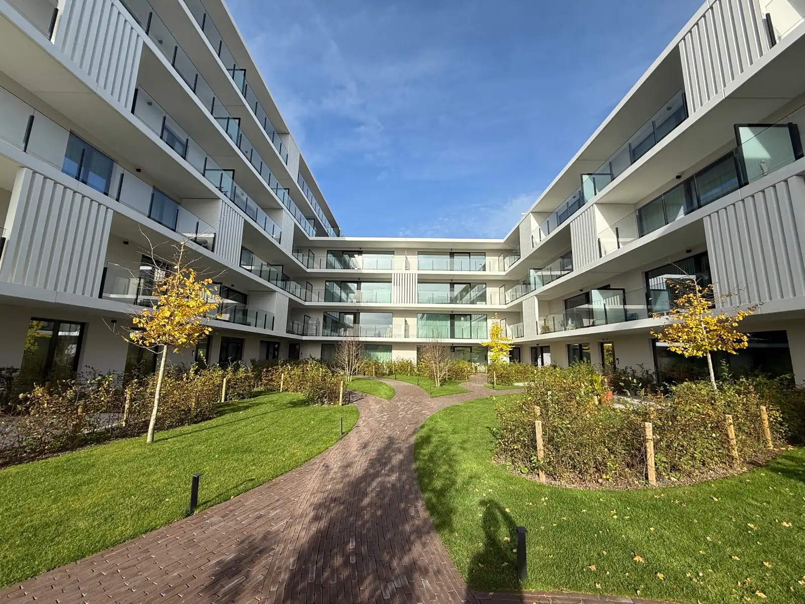 Nieuwbouw appartement met 2 slaapkamers en autostaanplaats foto 2