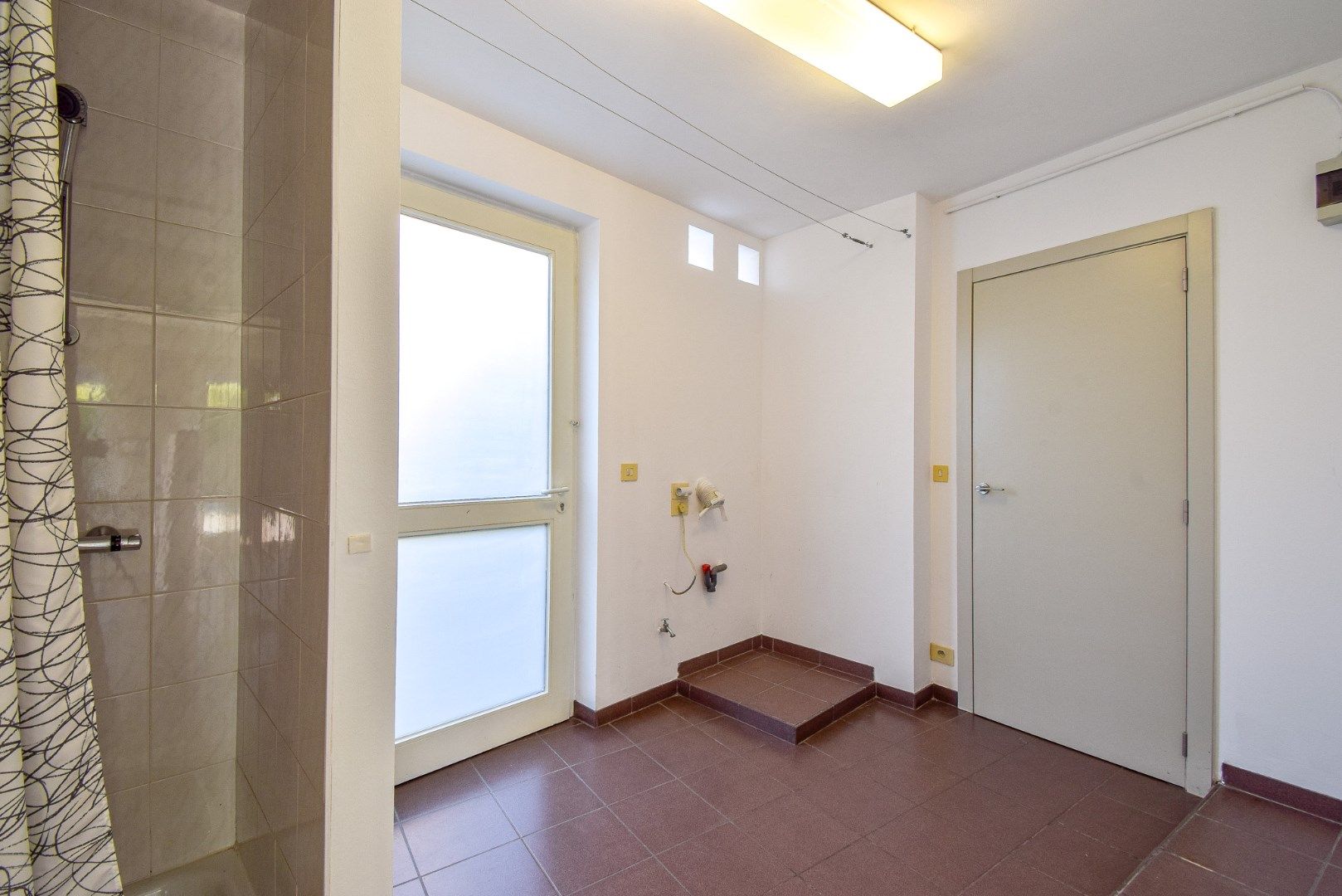 Instapklare villa met 4 slaapkamers op 815 m² in rustige woonwijk te Gistel foto 21
