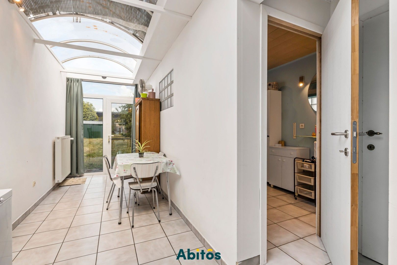 Halfopen bebouwing met drie slaapkamers ideaal voor co-housing foto 12