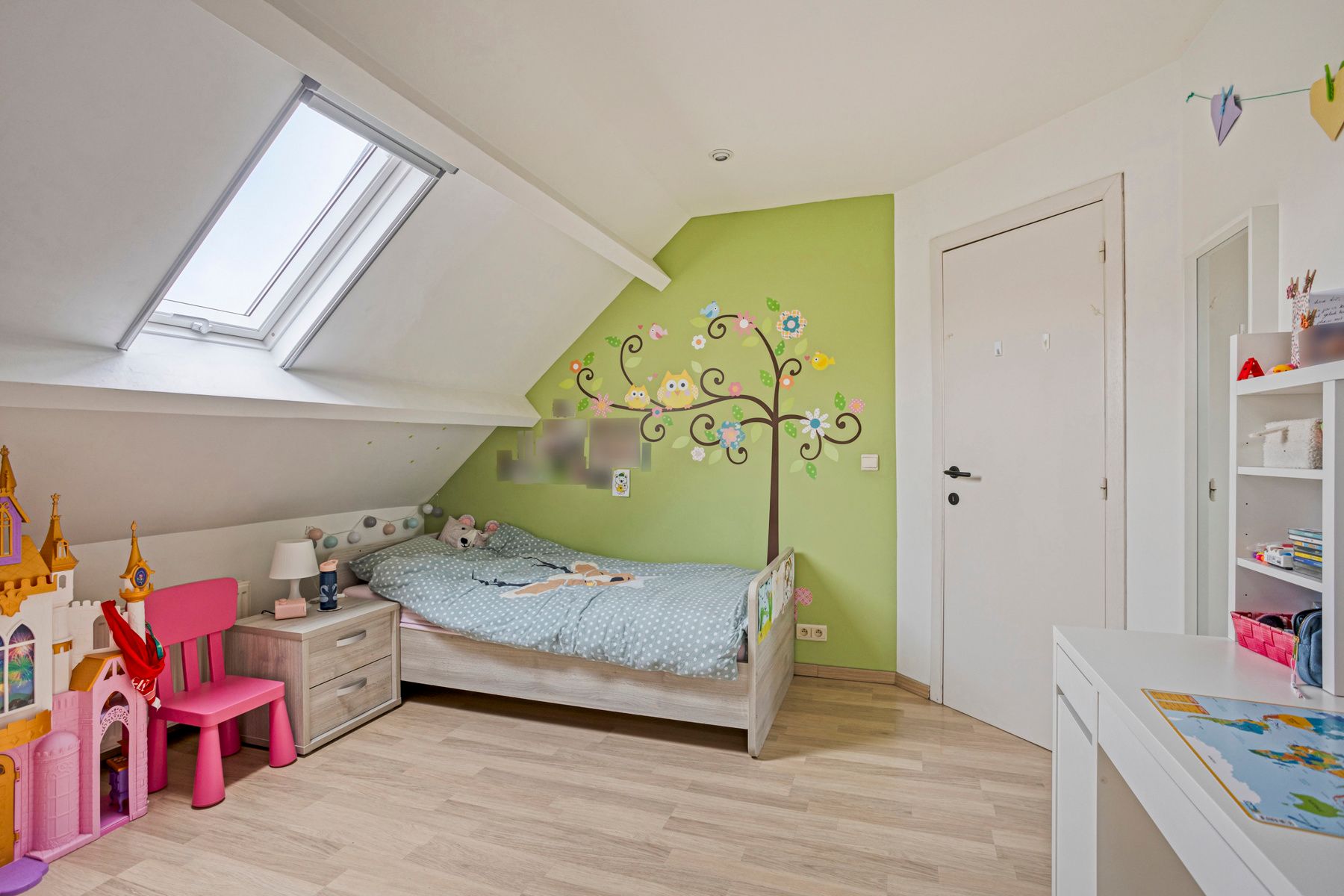 Leemans Immobiliën presenteert u deze rustig gelegen, volledig instapklare woning in het hart van Liedekerke.  foto 23