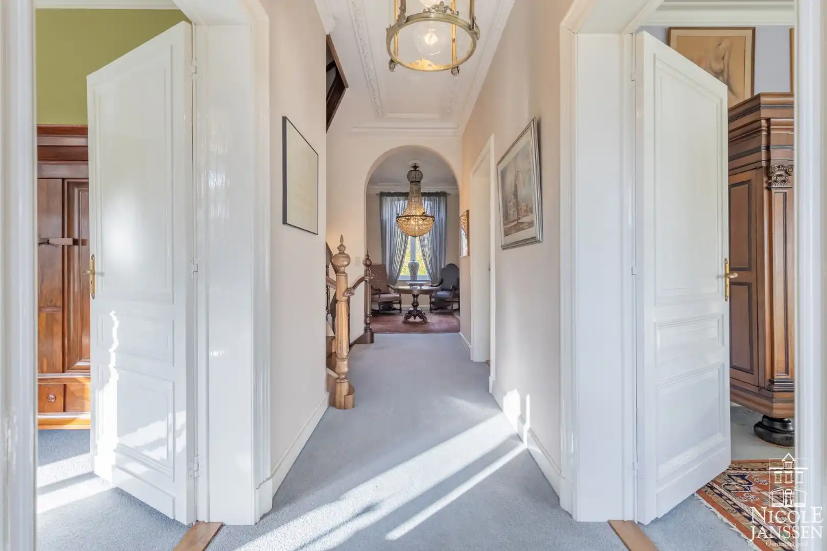 Authentiek herenhuis met conciërgewoning foto 22
