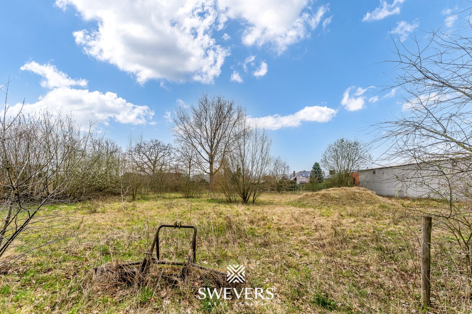 Groot sportgebouw met woonst op een perceel van 77a 60ca (of herverkaveling) foto 10