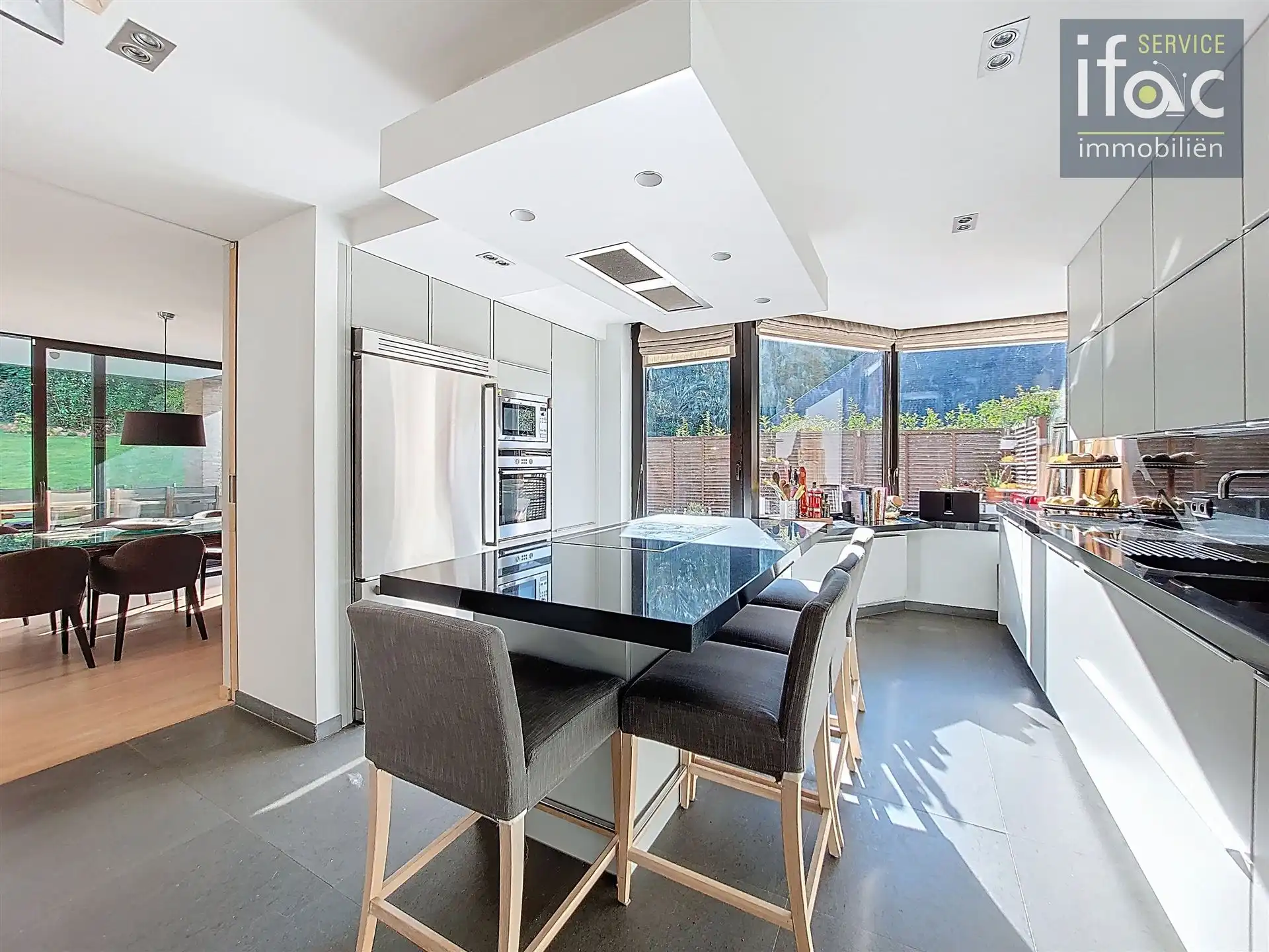 Exclusieve postmodernistische luxevilla grenzend aan bos foto 13