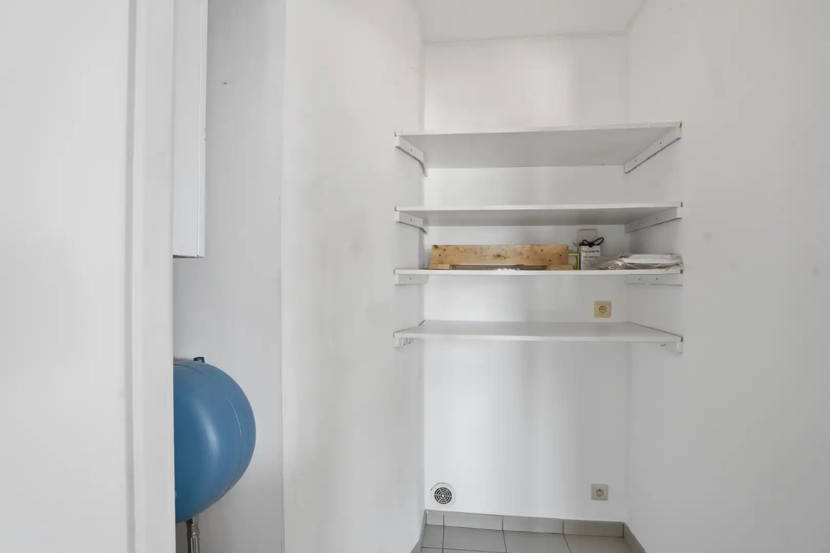 Instapklaar appartement met 2 slaapkamers te Eernegem foto 10