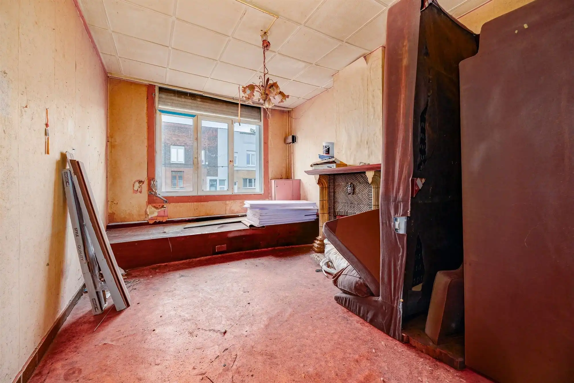 Volledig te renoveren huis met ruime tuin en tal van mogelijkheden! foto 4