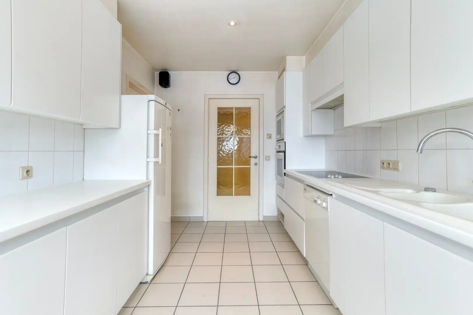 Degelijke villa in rustige buurt op 750 m²! foto 10
