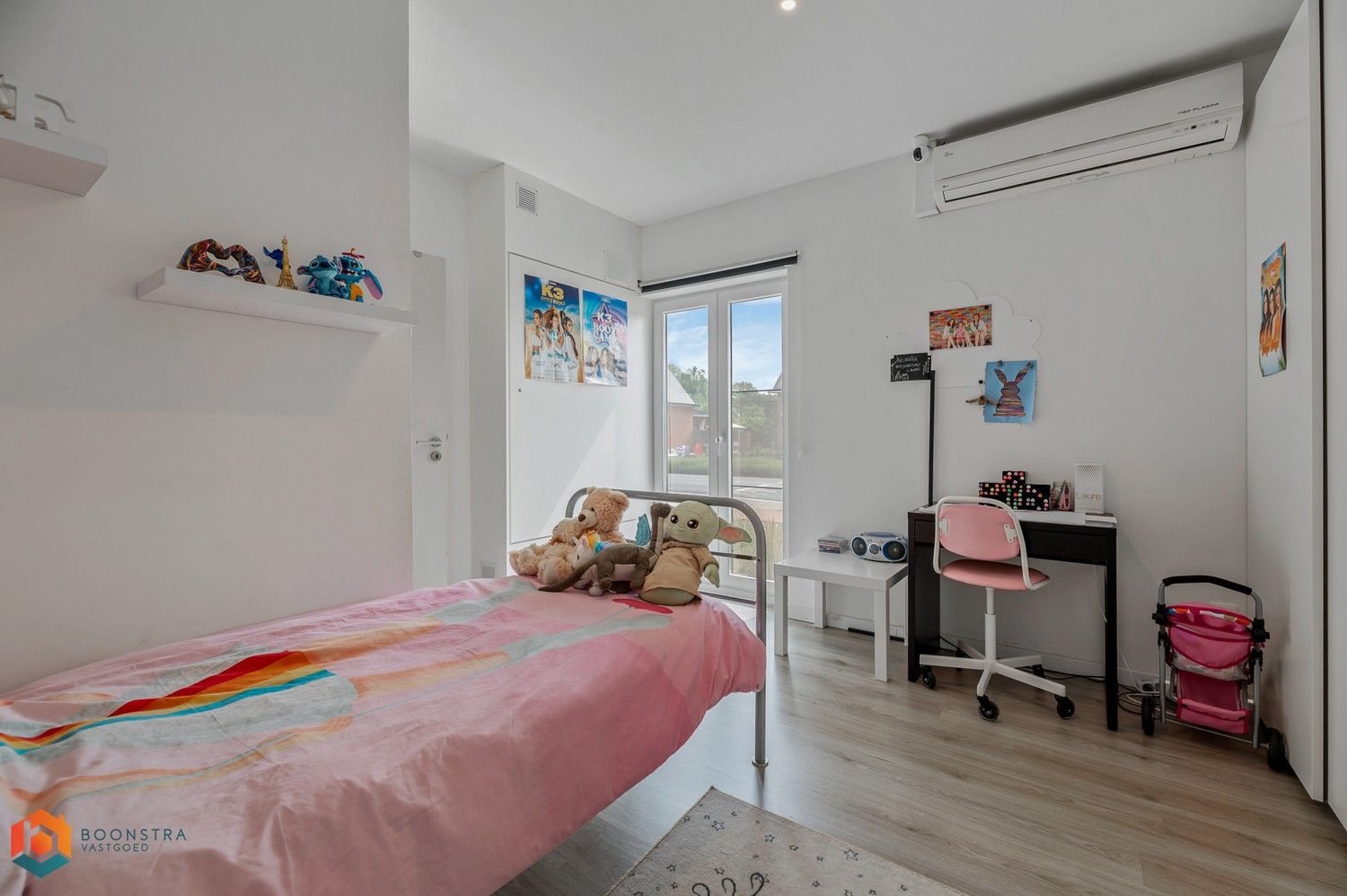 Gelijkvloerse woning met 3 slpkrs, ruime tuin en zwembad foto 20