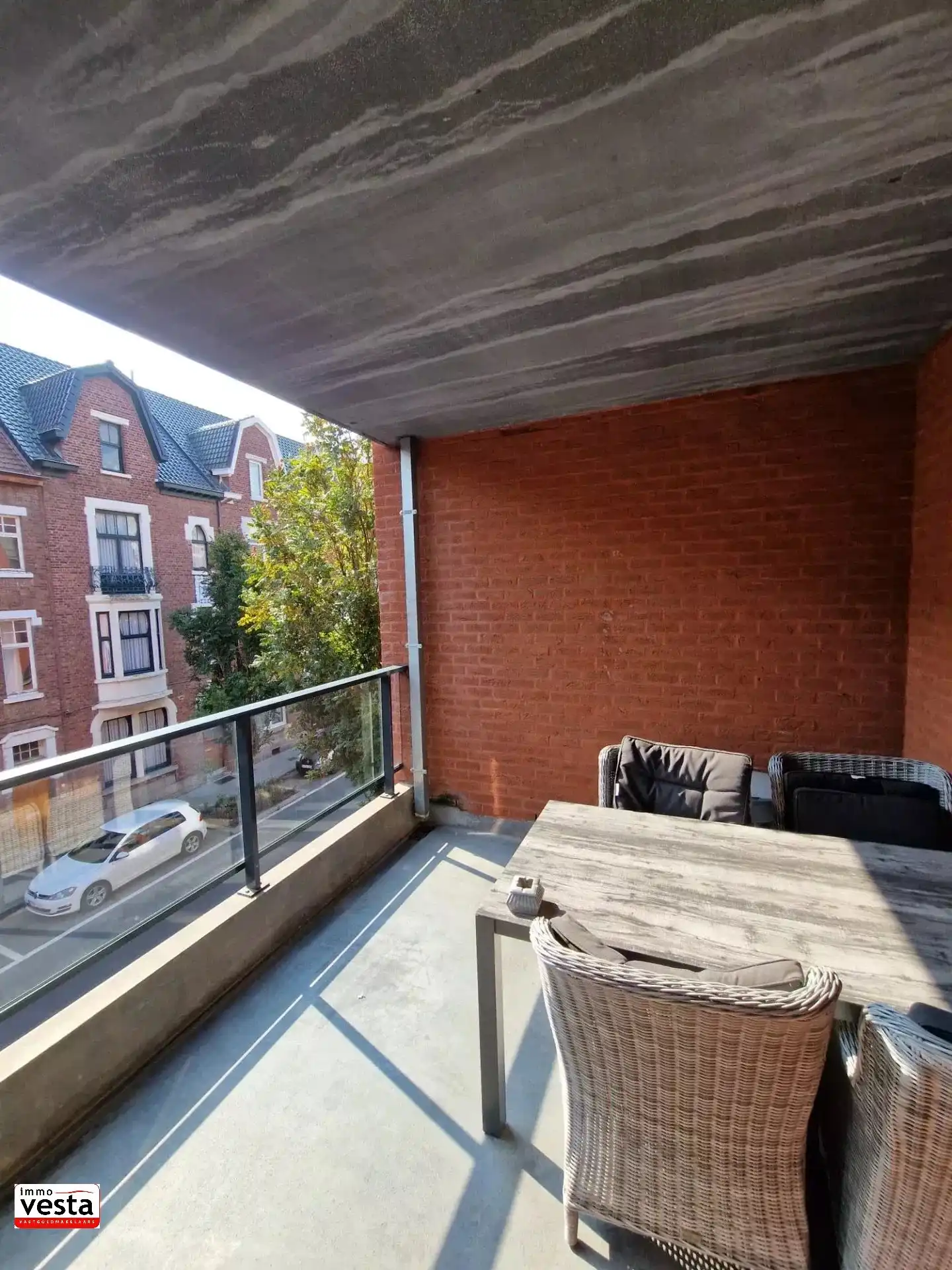 Eénslaapkamer appartement in centrum Sint-Truiden foto 10