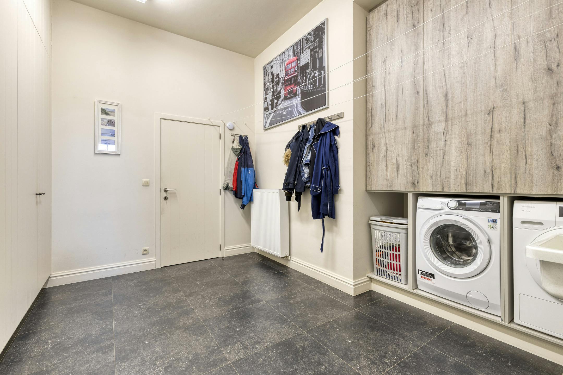 Uitzonderlijke loft (192 m²) te koop in hartje Varsenare foto 19