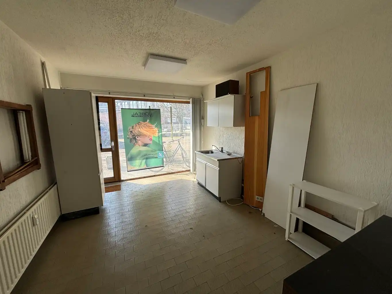 Gelijkvloers handelspand te koop op topligging foto 6