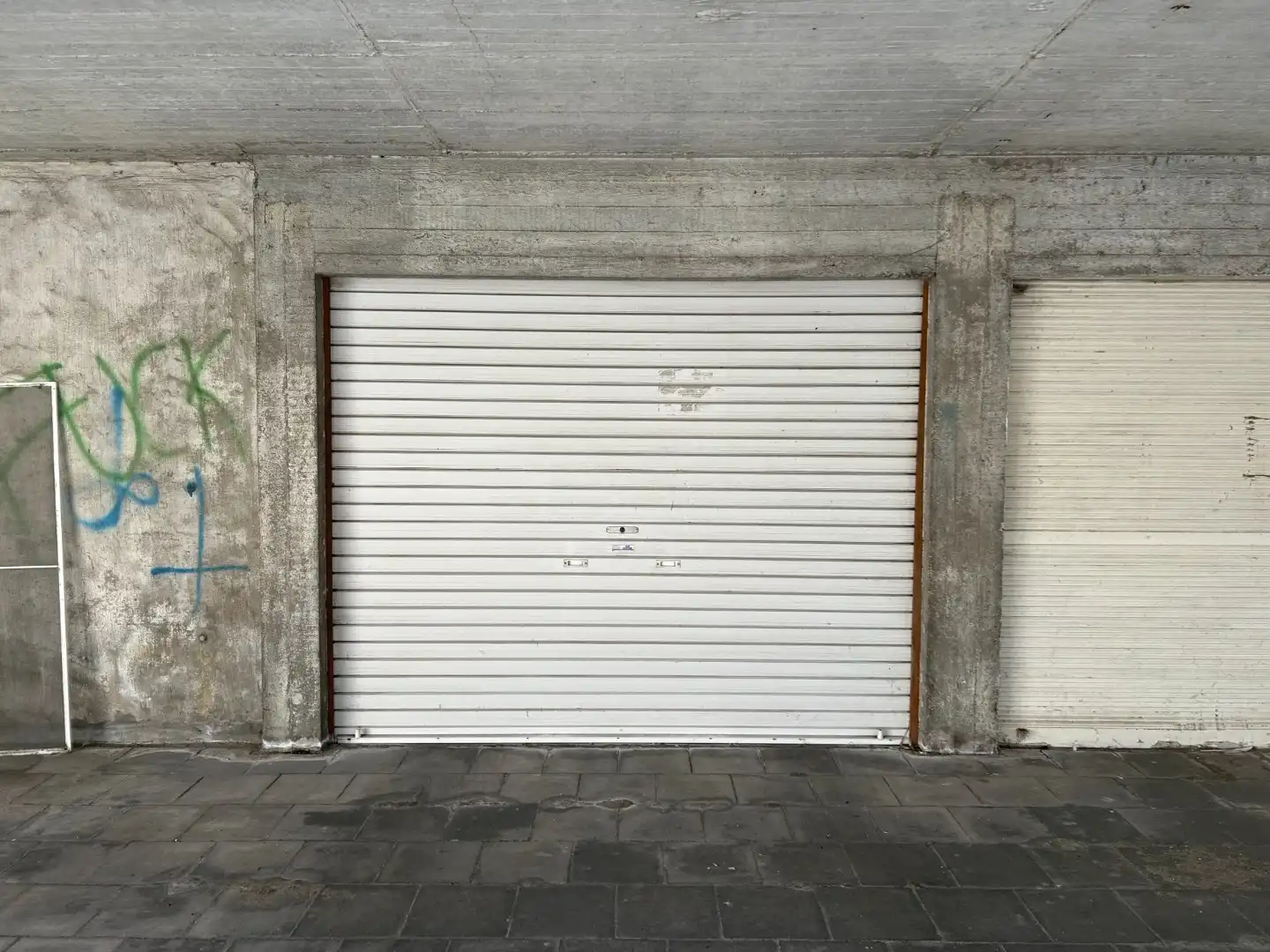 Garagebox vlakbij Zeedijk  foto 2