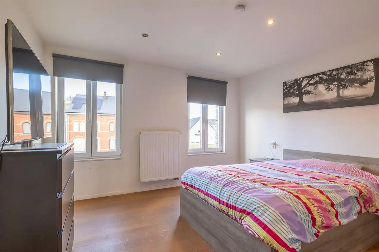 Gerenoveerde woning EPC B, 2 ruime slpk, zonnig tuinterras foto 7