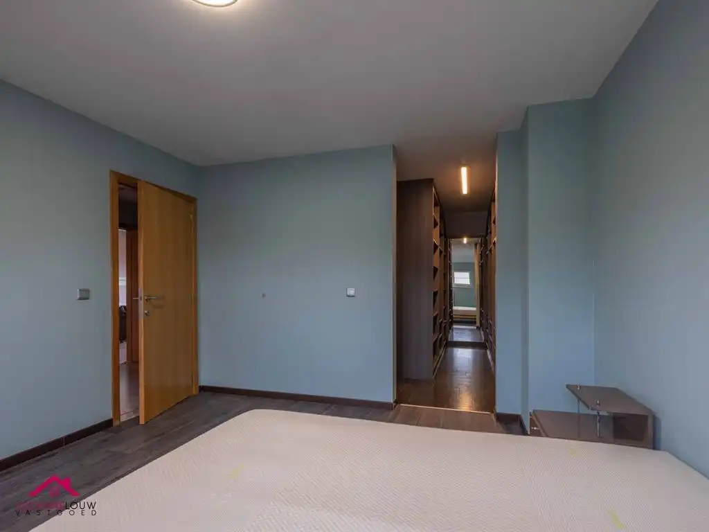 Instapklare gezinswoning met tuin foto 28