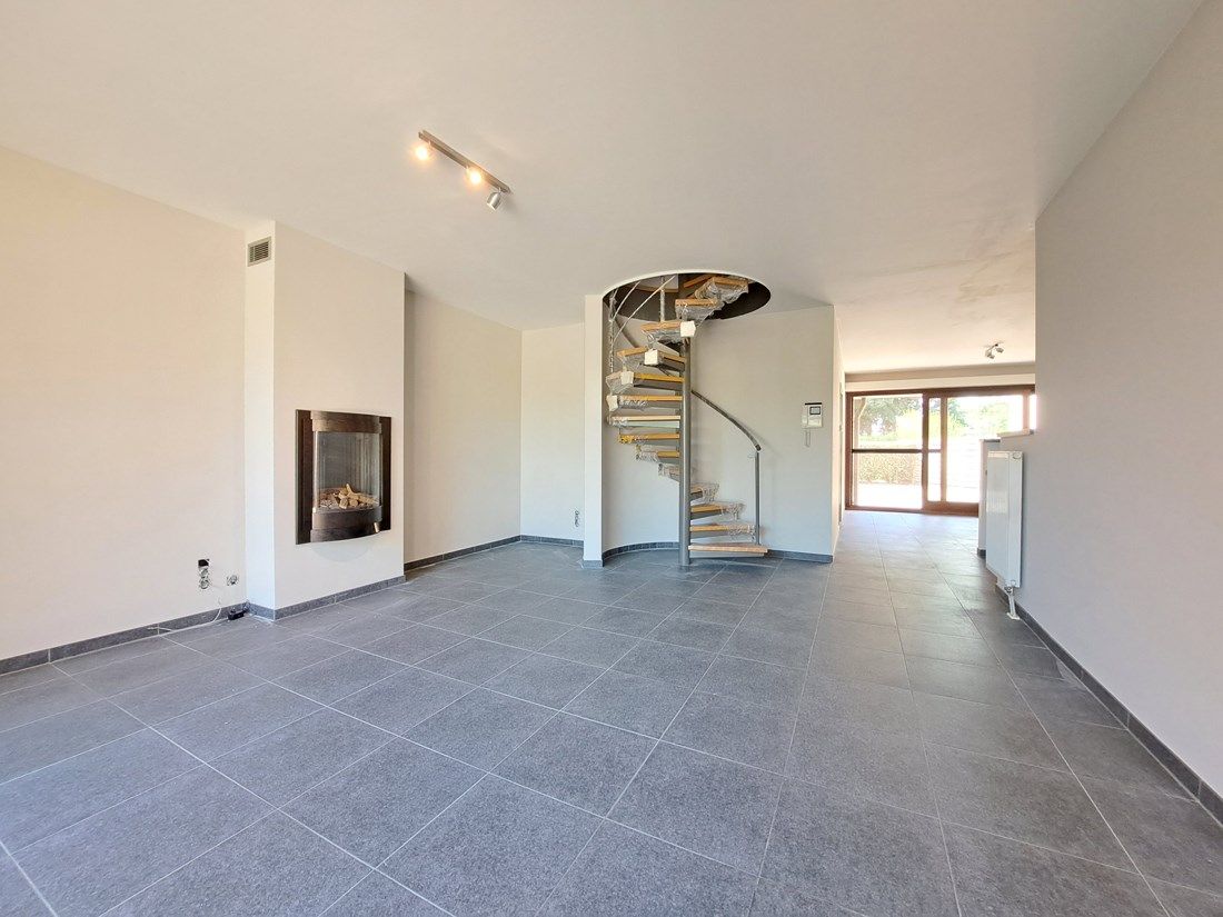 Perfect onderhouden rijwoning te Lommel foto 4