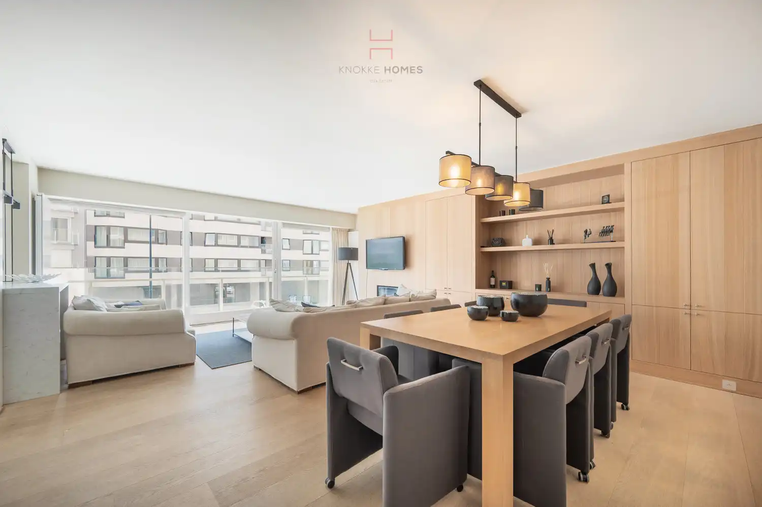 Instapklaar vernieuwd appartement met een mooi zijdelings zeezicht in Duinbergen foto 10