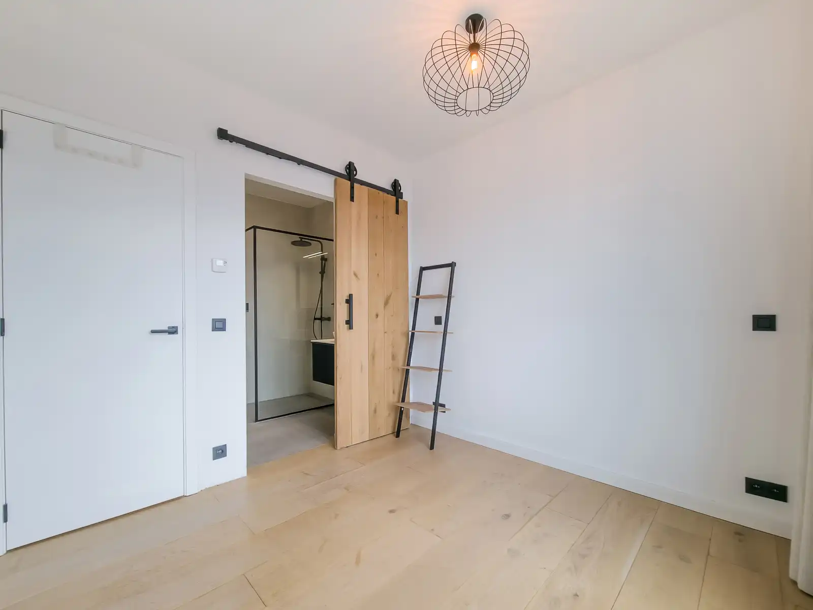 Ongemeubeld 2 slaapkamer appt. met zicht op de Schelde foto 10