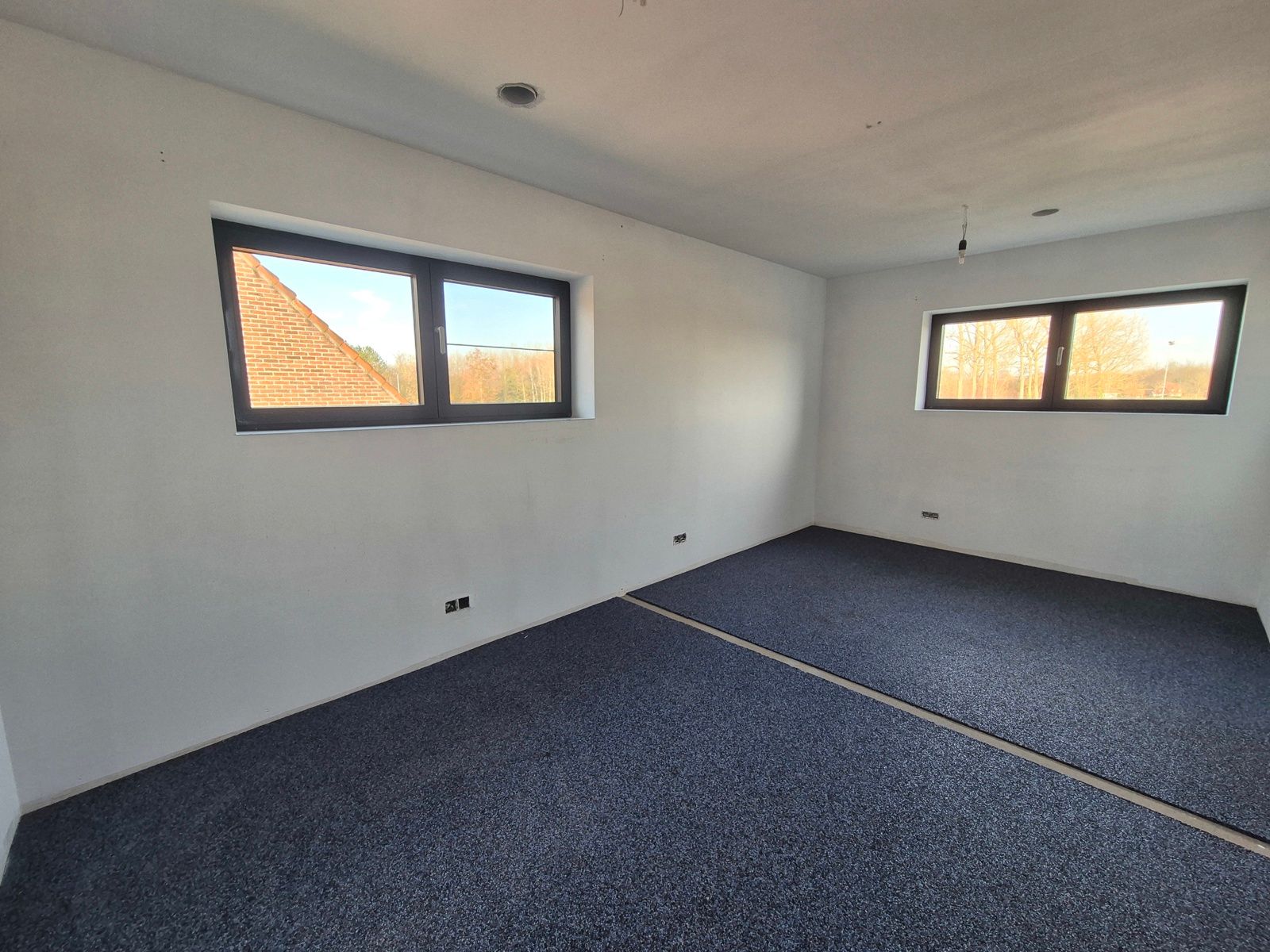 Recent, groot, praktisch + zuidgericht met prachtig uitzicht foto 19