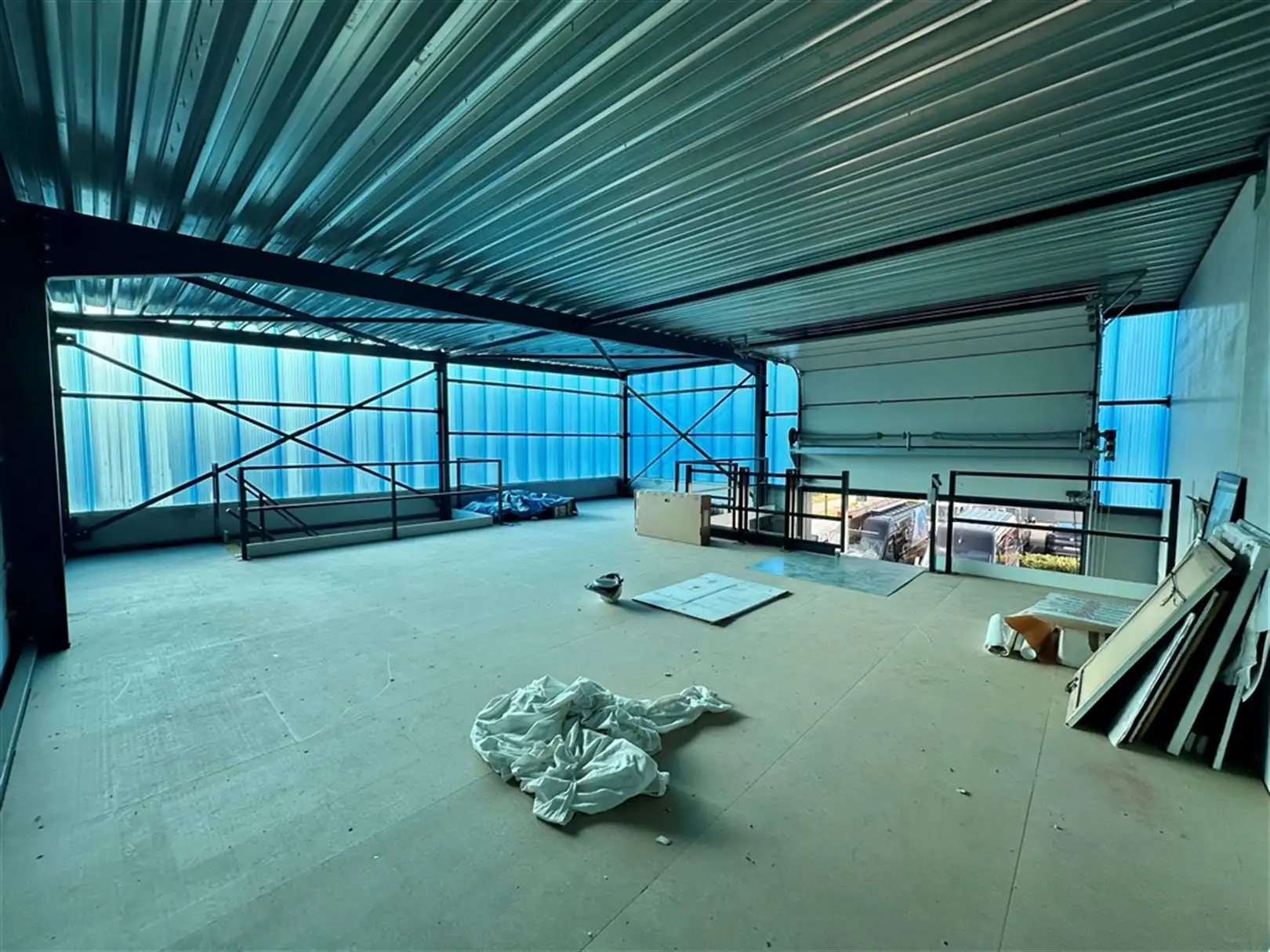 Recente KMO unit te koop in Evergem foto 6