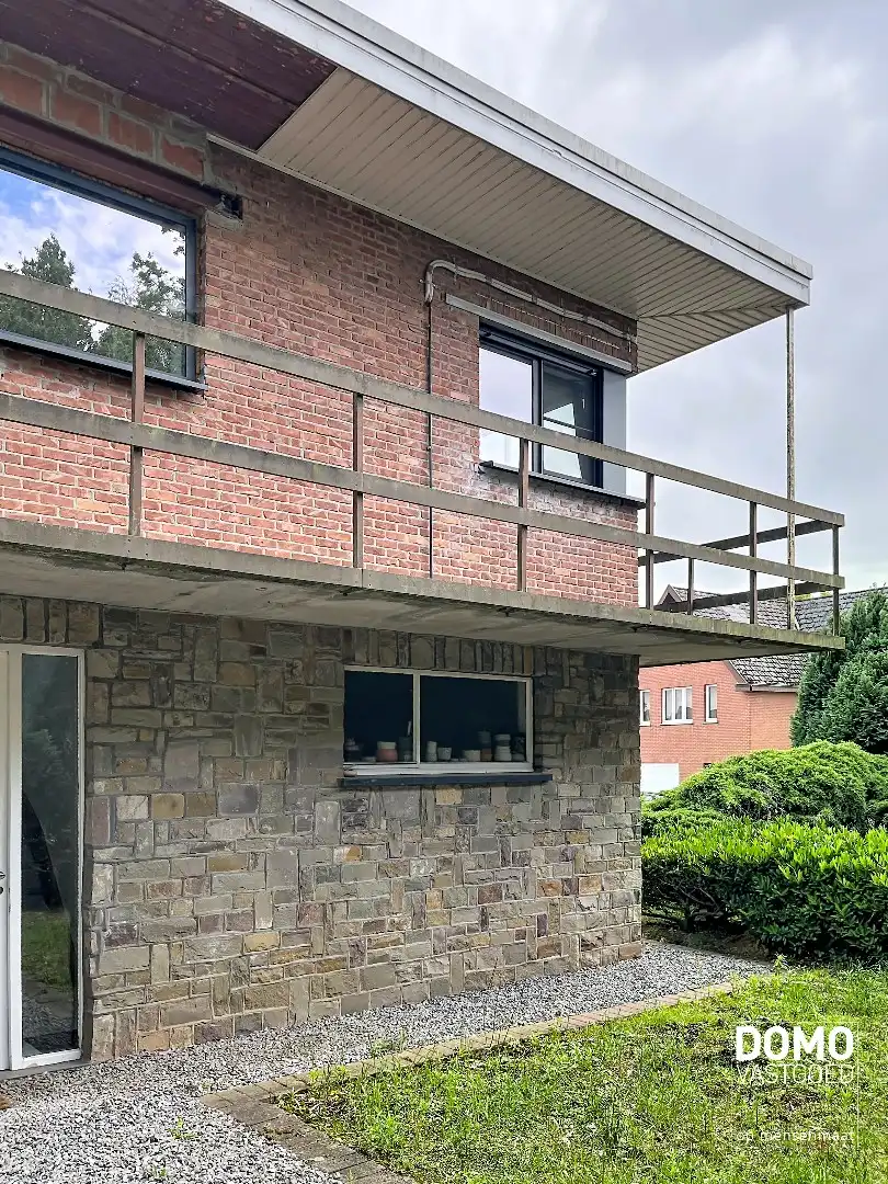 Ruime gezinswoning met 3 slaapkamers en mooie tuin foto 16
