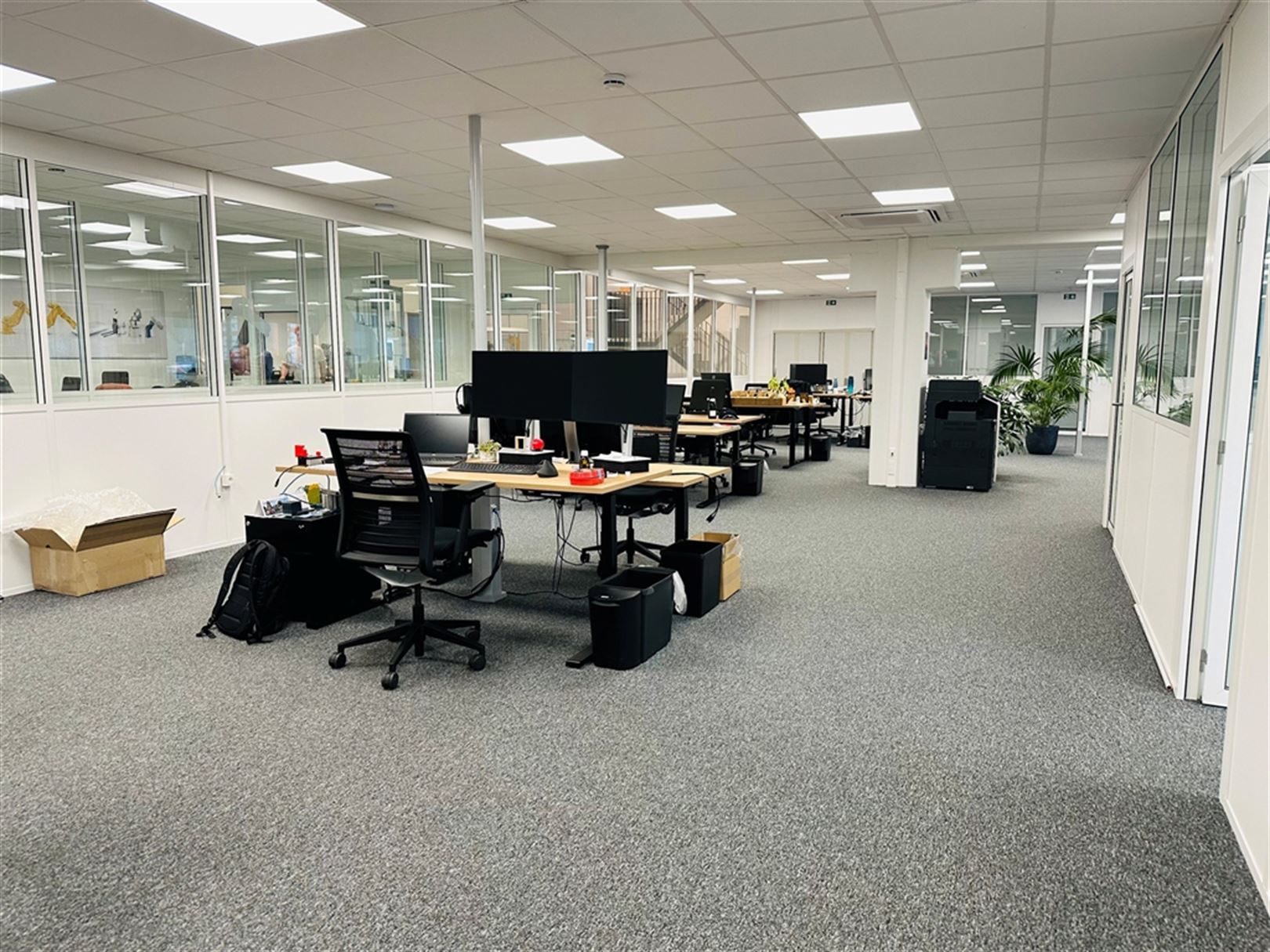 Moderne instapklare kantoren op strategische locatie in Kortrijk foto 5