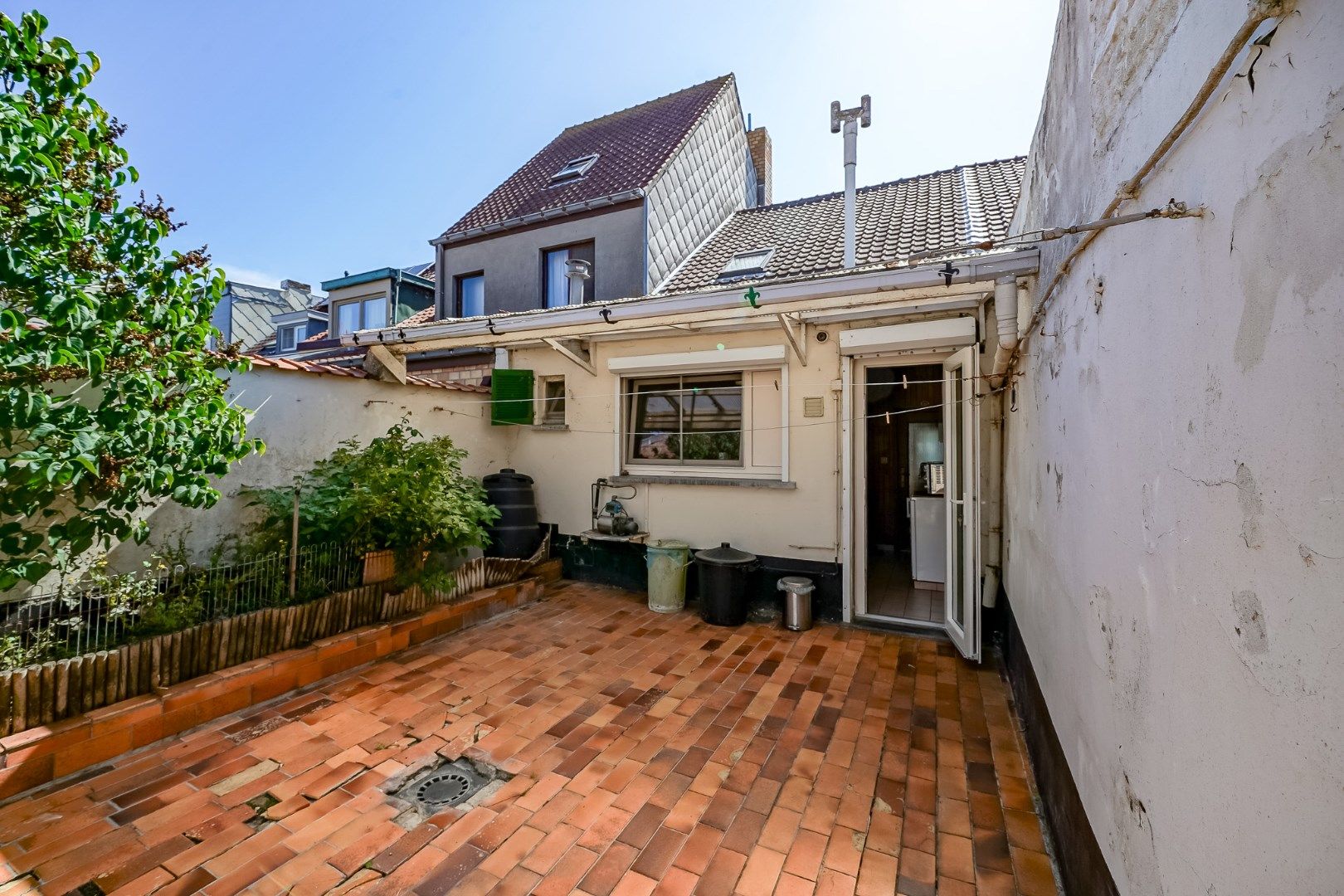 Op te frissen gezinswoning in het centrum van Oostende foto 13