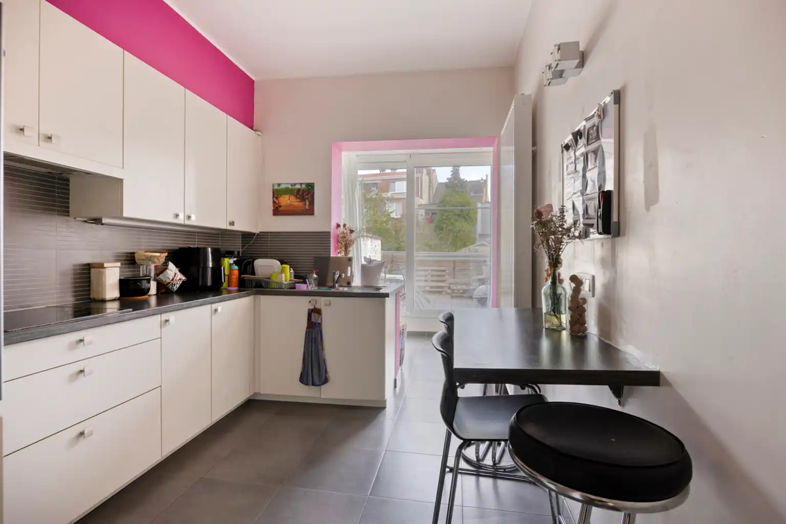  instapklaar 1-slaapkamerappartement met ruim terras foto 7