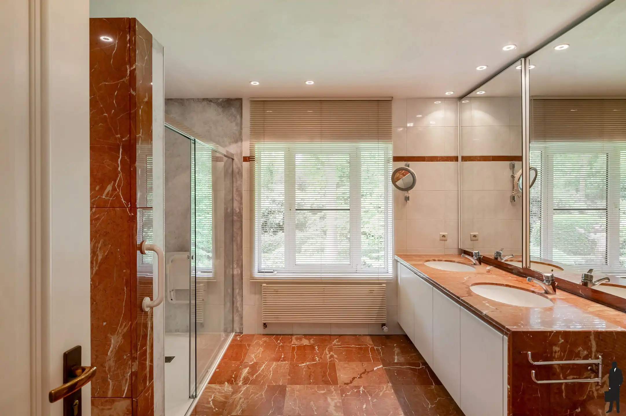 Exclusieve villa met parktuin in Vriesdonk, op ca. 6.411 m² foto 15
