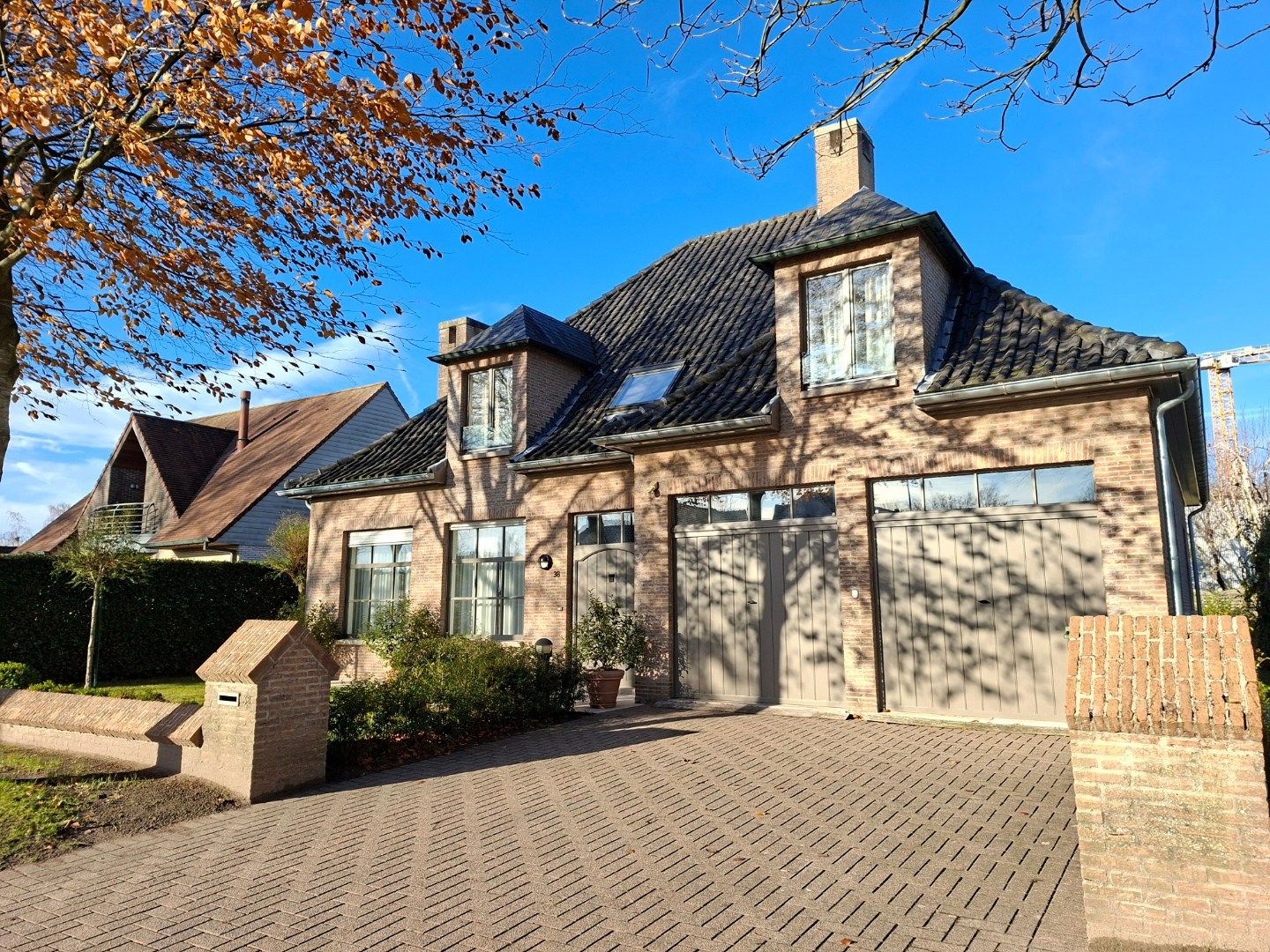 Residentieel gelegen villa foto 2