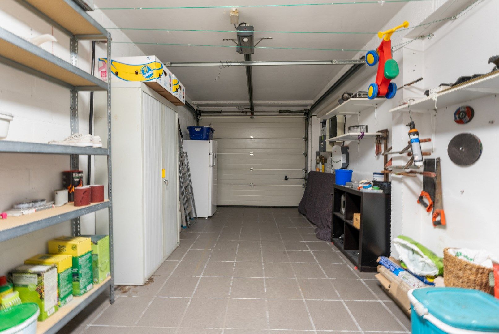 Instapklare rijwoning met inpandige garagebox en gunstig EPC te koop te Koekelare! foto 9