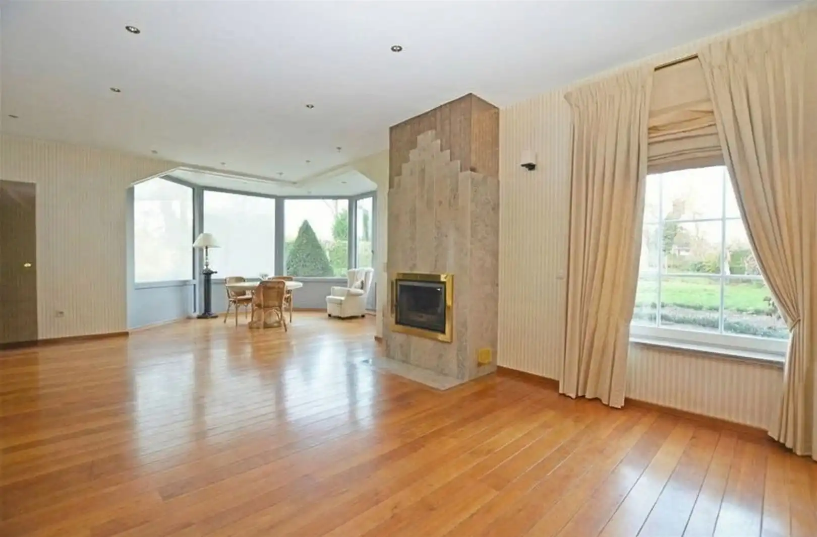 Tijdloze residentiële villa in doodlopende straat foto 9