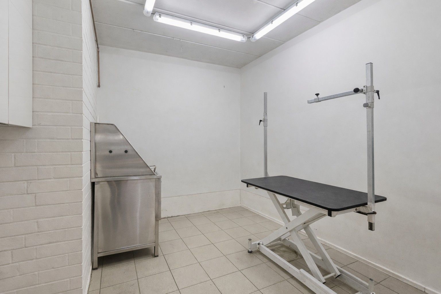 Luxe woning met binnenzwembad en afzonderlijke handelsruimte foto 23