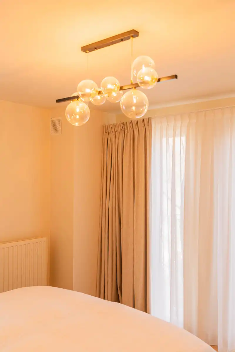 Ruime, energiezuinige woonst met terras, tuin en garage foto 9