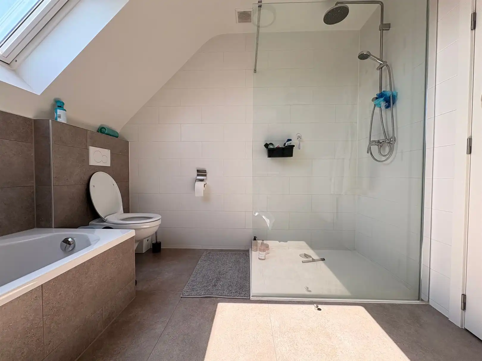 Prachtig nieuwbouw appartement foto 18