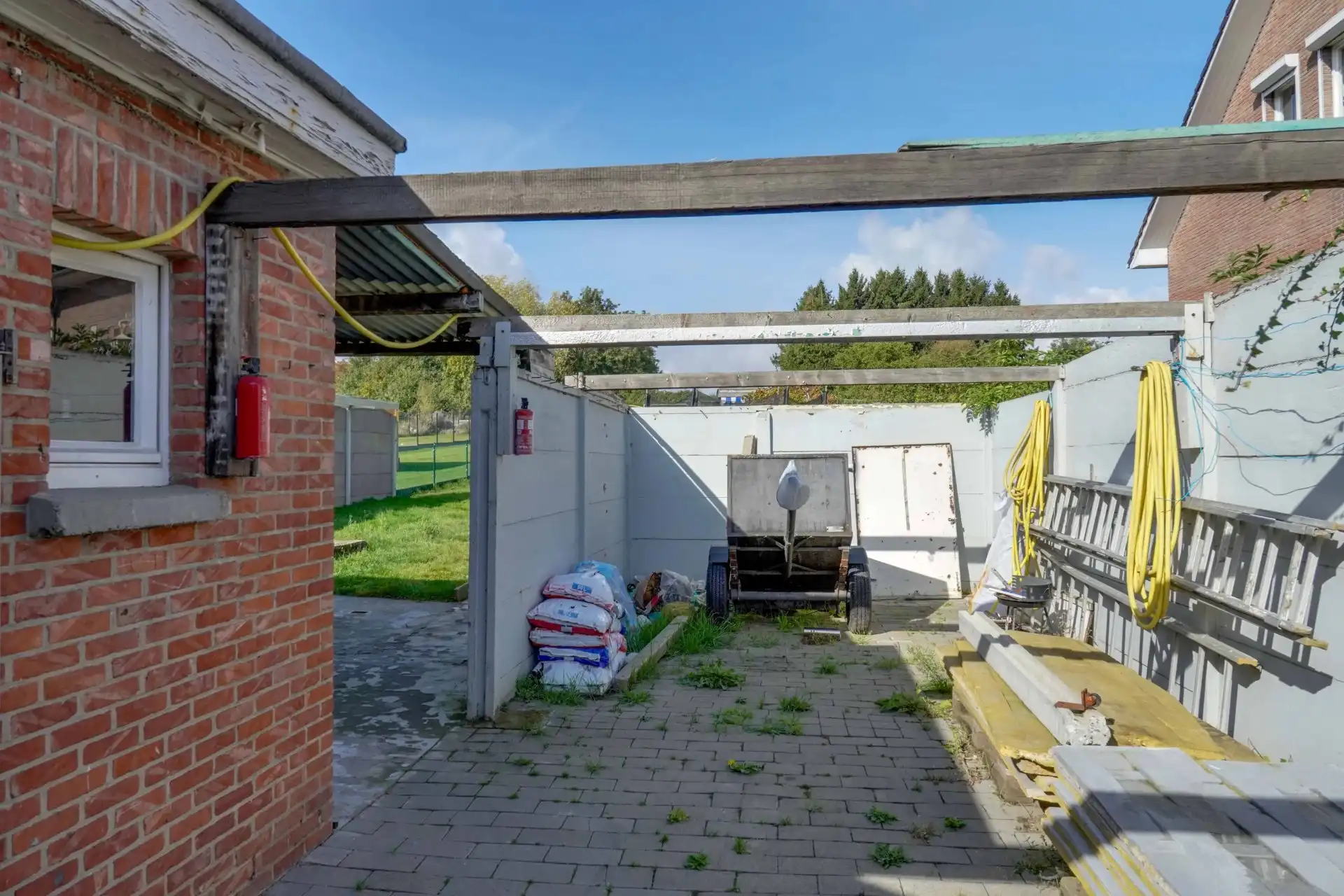 Ruime gezinswoning met drie slaapkamers foto 28